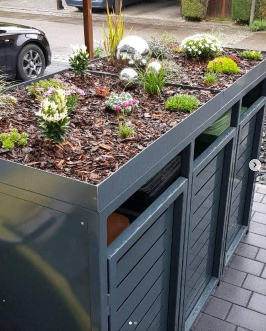 PREMIUM Design 3er Mülltonnenbox mit Pflanzdach