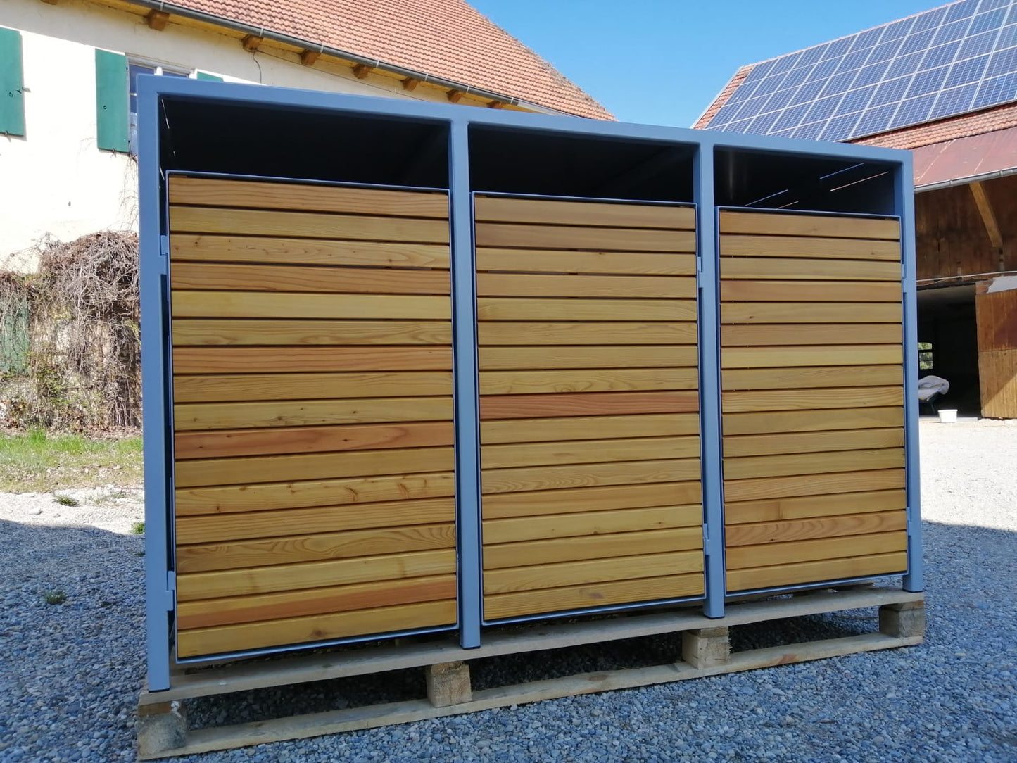 LAGER PREMIUM wooden 3-bin box with wooden doors